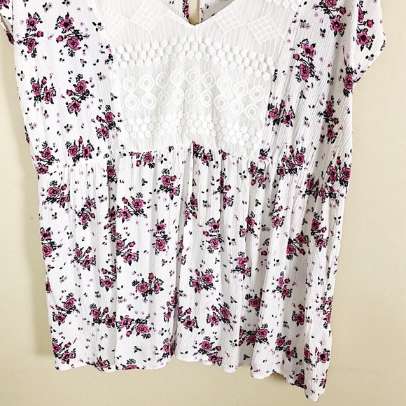 Torrid Floral Babydoll Blouse Sz 2X - Picture 4 of 7